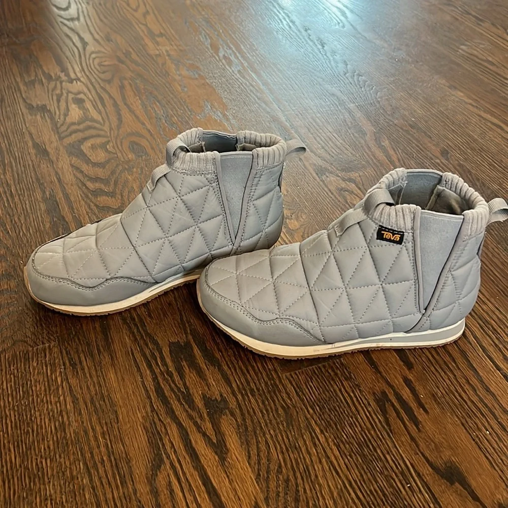 Teva boots